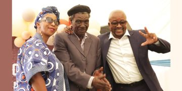 Motlhaolosa fetes Bonjo